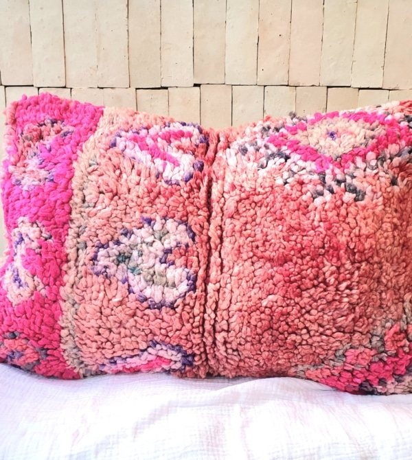 Housse de coussin vintage en pure laine réalisée à la main au Maroc