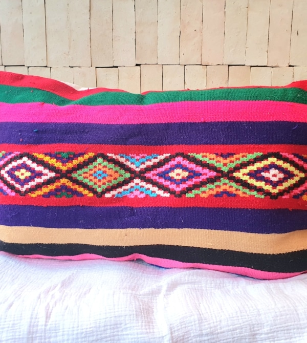 Coussin Berbère Marocain fait main à partir d'une couverture Haik épaisse en laine