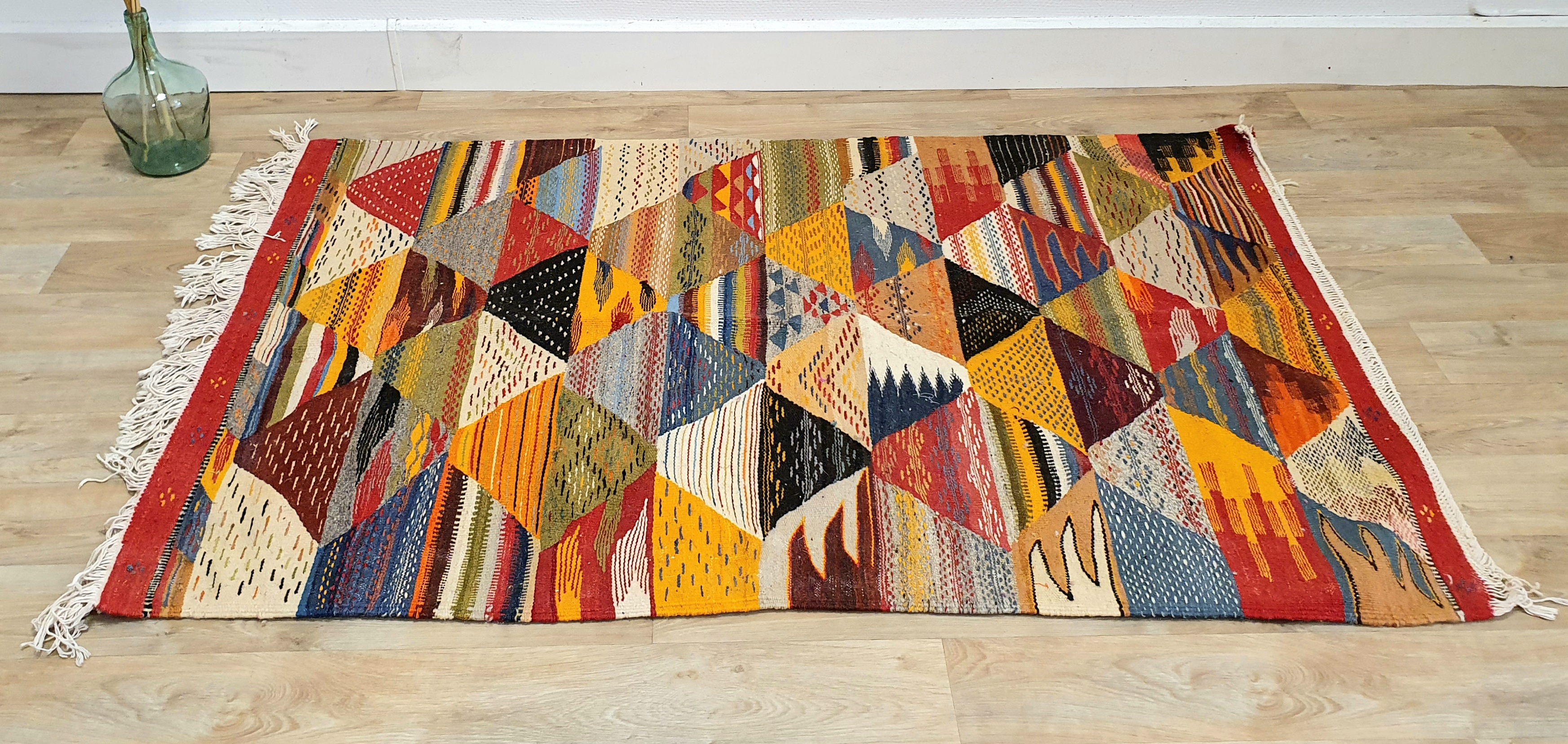 tapis kilim multicolore 100% laine réalisé à la main au Maroc