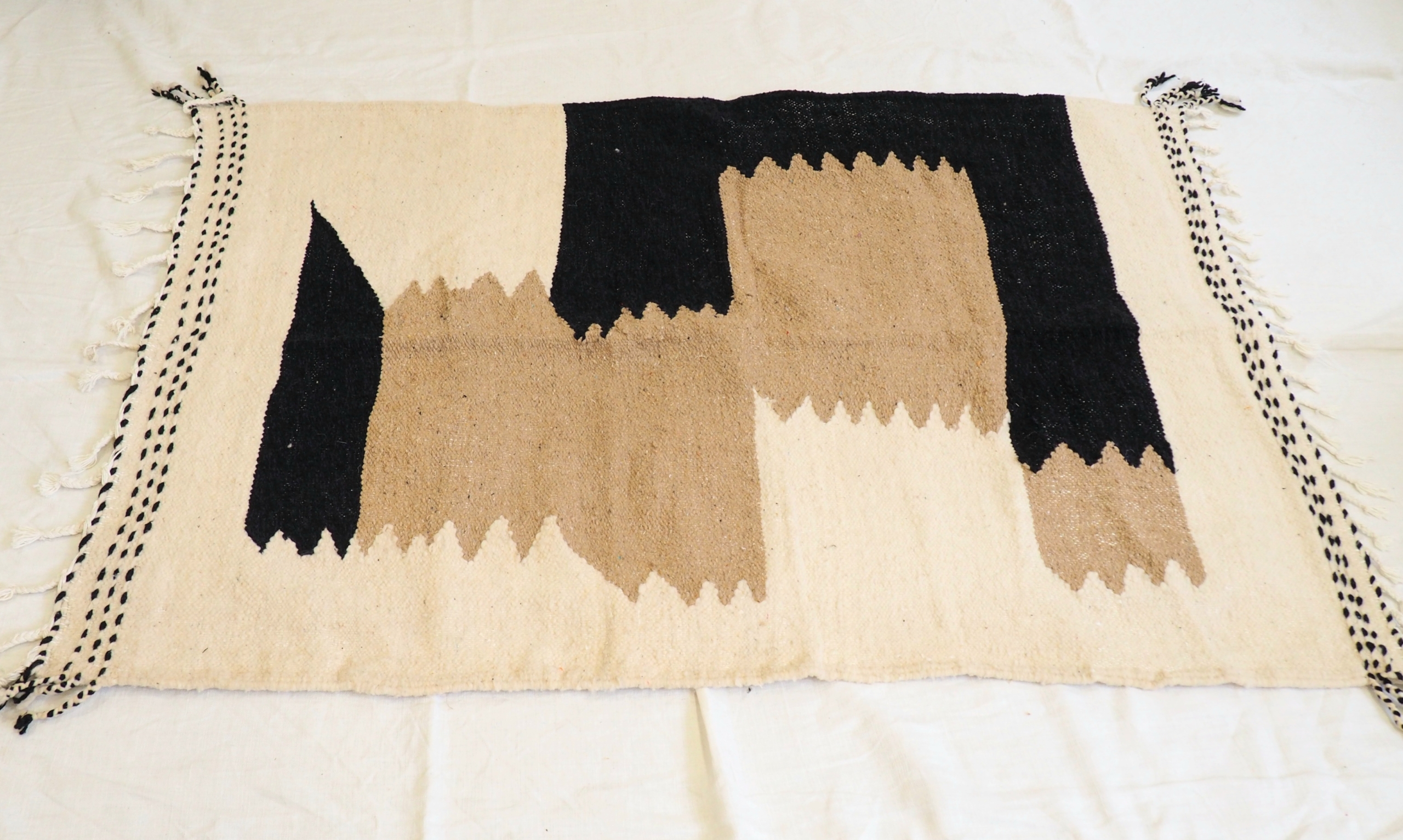 Authentic Berber Moroccan kelim wool carpet