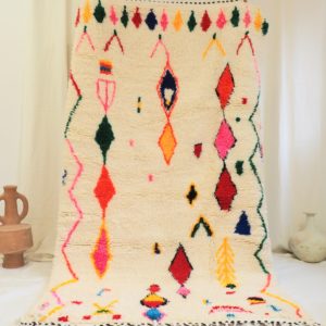 Tapis 100% pure laine fait main au Maroc aux motifs Berbère multicolores