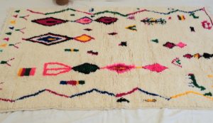 Authentic Berbère Moroccan wool carpet