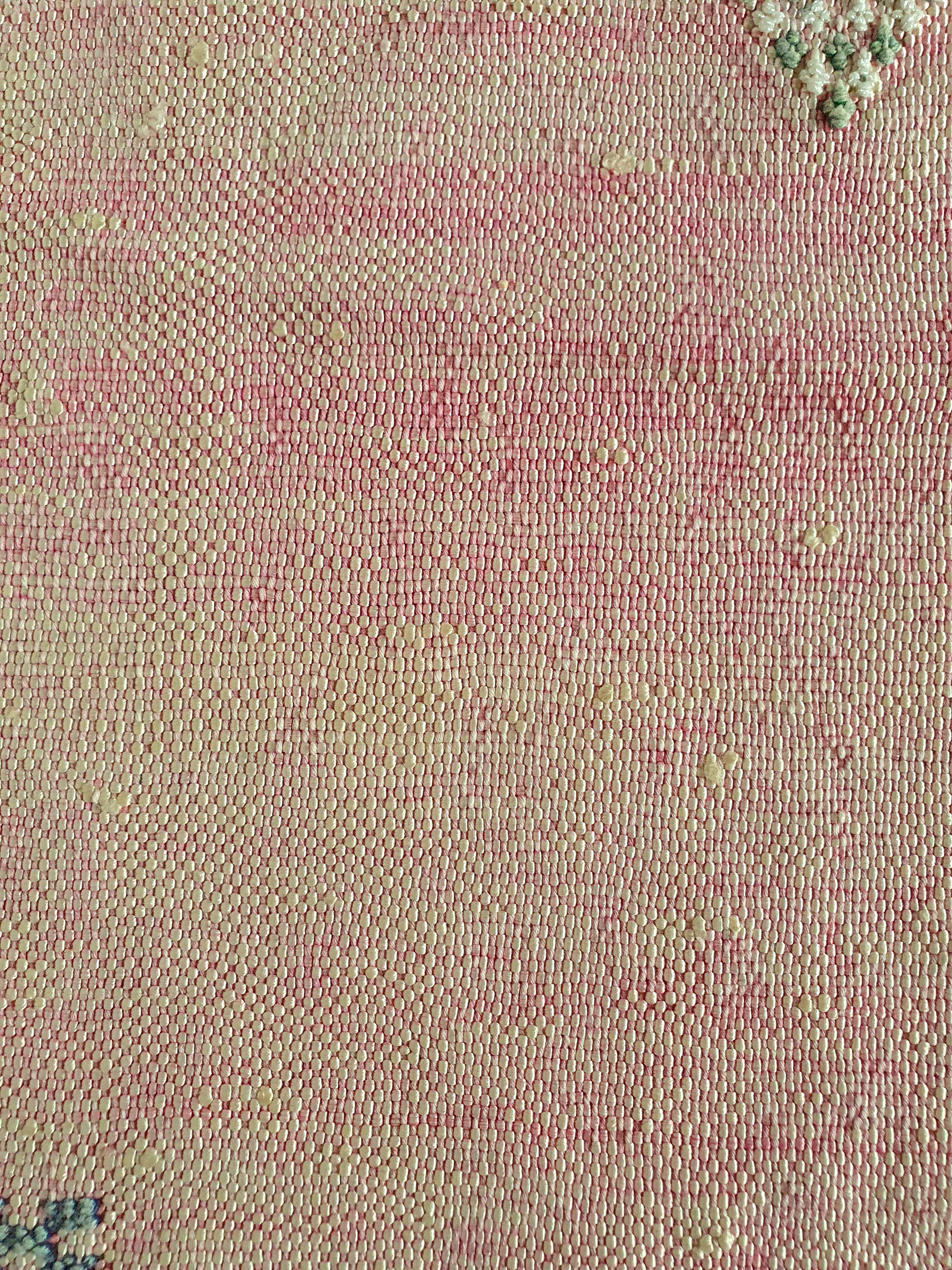 tapis en soir végétale rose