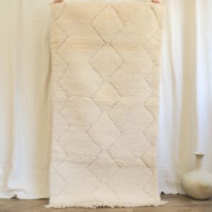 Authentique tapis Berbère fait main au Maroc en pure laine vierge de mouton motifs en relief
