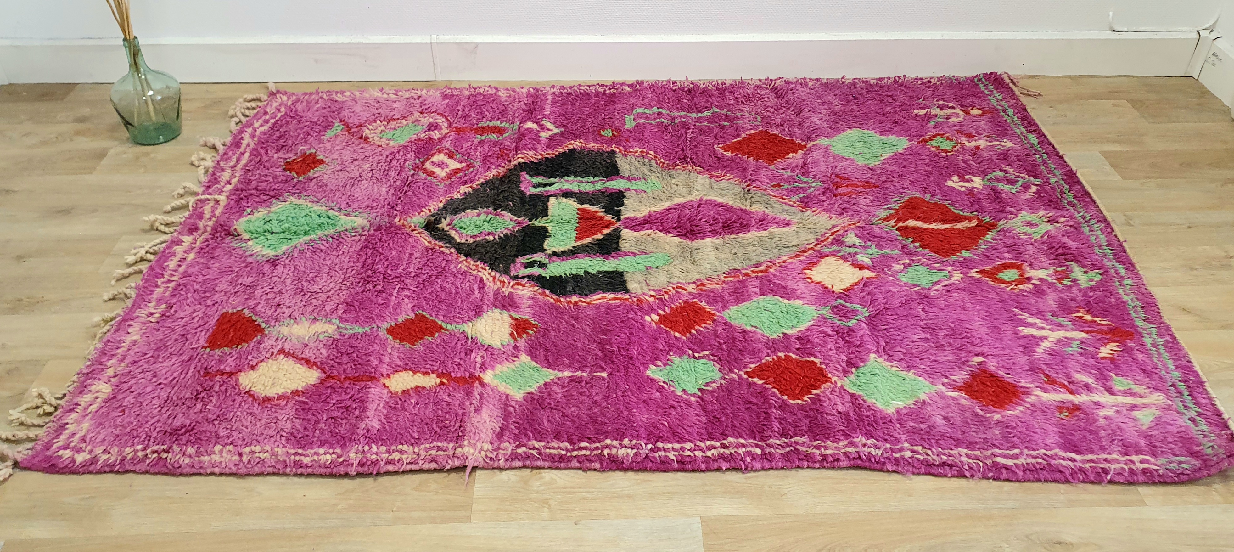 Authentic berber moroccan vinatge pink carpet