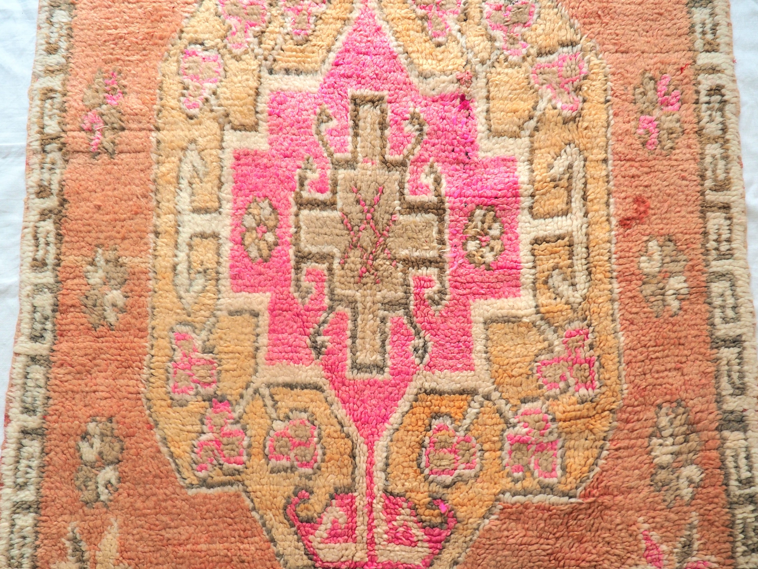 Authentique tapis Berbère fait main au Maroc pièce unique