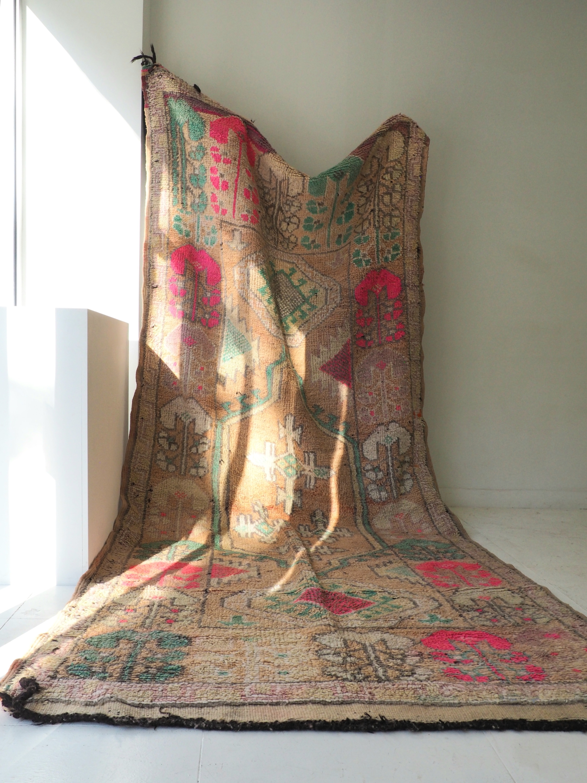 Authentique tapis Berbère Marocain ancien en laine fait main