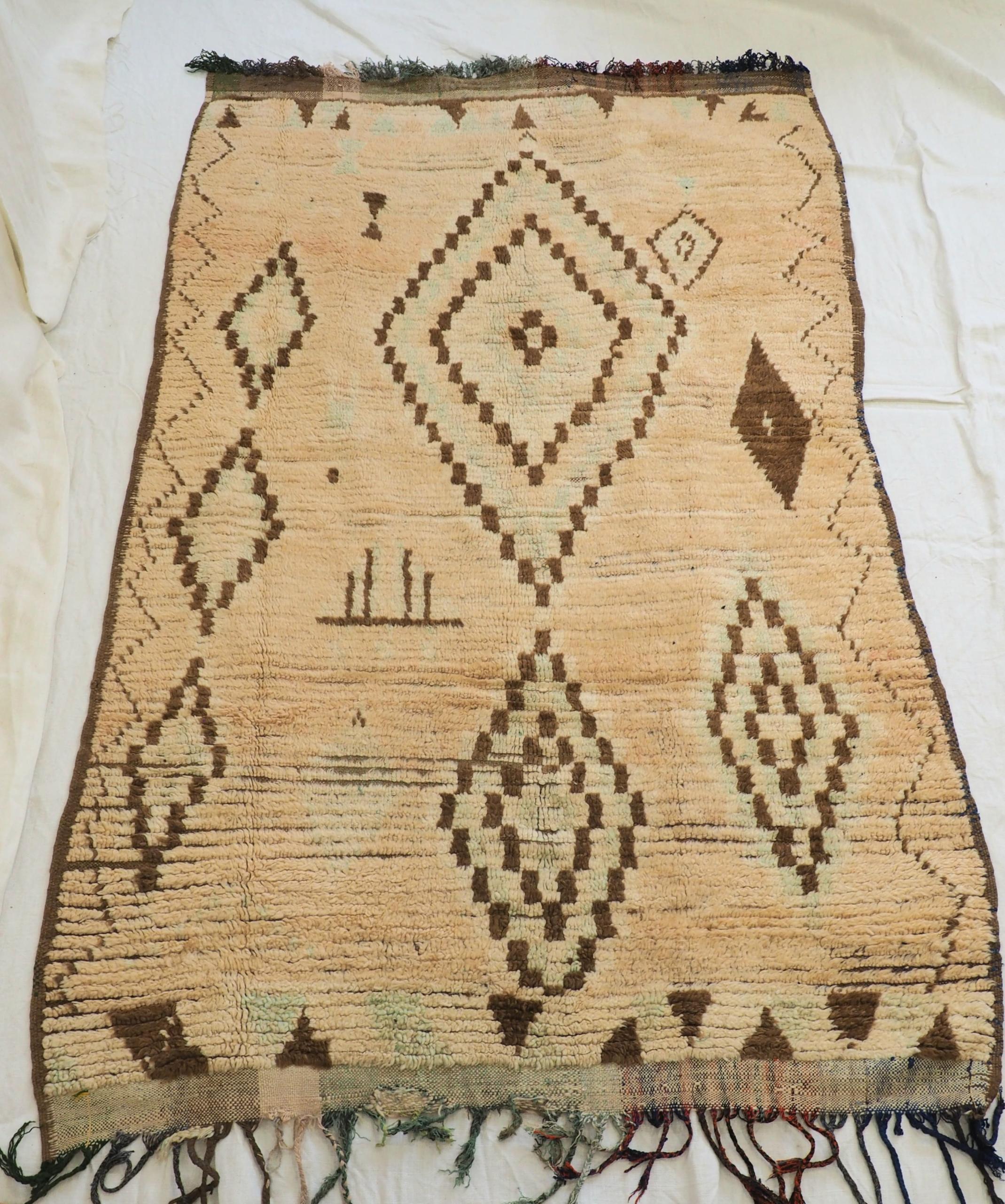 Authentique tapis Berbère ancien chiné au Maroc
