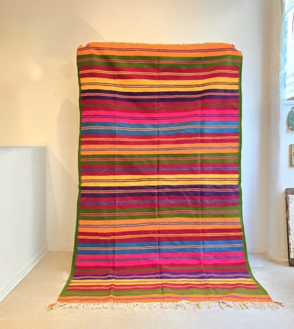 Tapis Berbère Algérien tissé main aux couleurs vives
