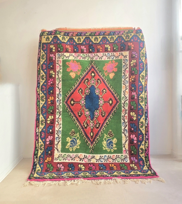 Tapis ancien Ghardaoui en pure laine à fleurs colorées