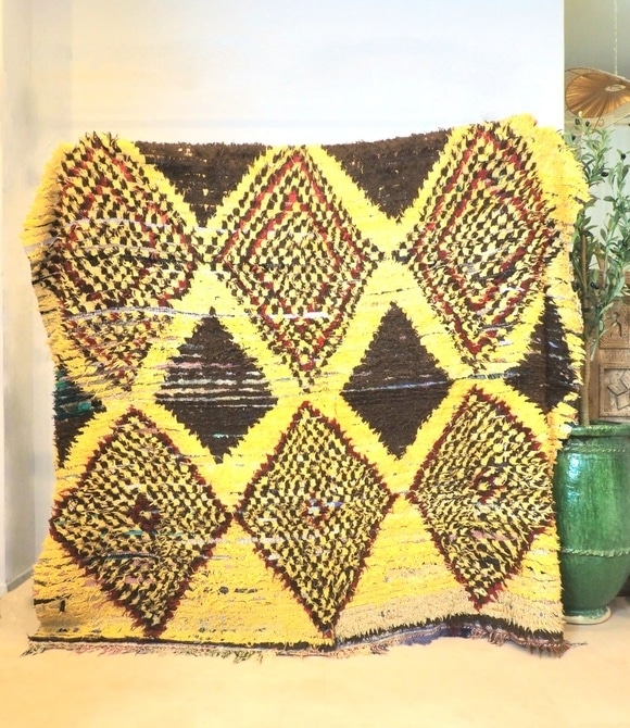 Tapis Berbère vintage fait main au Maroc, aux tons jaune et marron lavable en machine