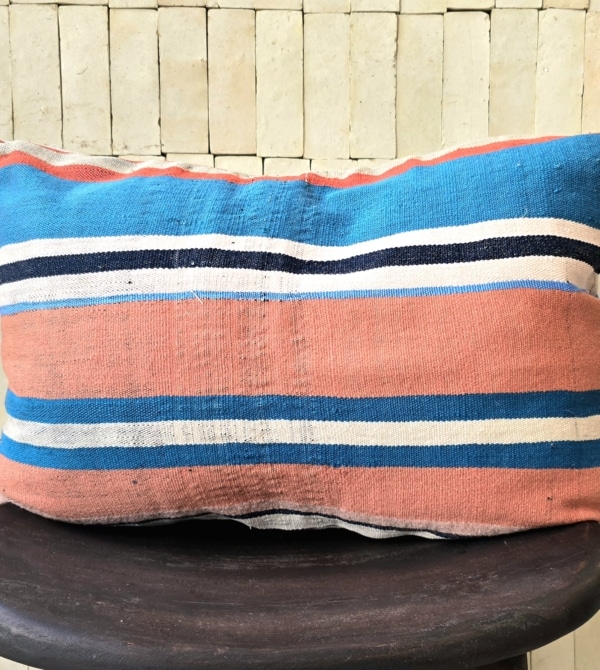 Coussin Berbère Haik vintage rayé multicolore