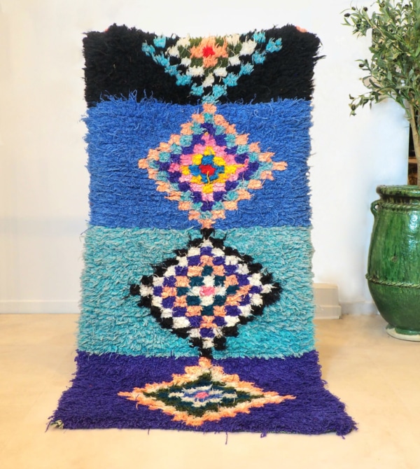 Tapis Berbère vintage fait main au Maroc, aux tons bleus lavable en machine