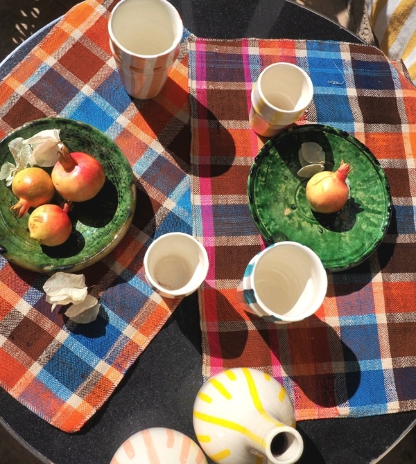 Sets de tables multicolores faits main au Maroc