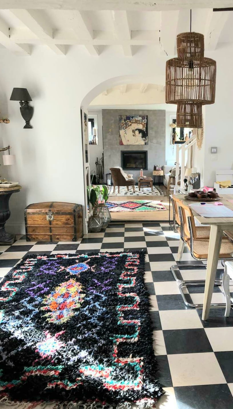 Tapis artisanal Marocain multicolore idéal cuisine ou salon