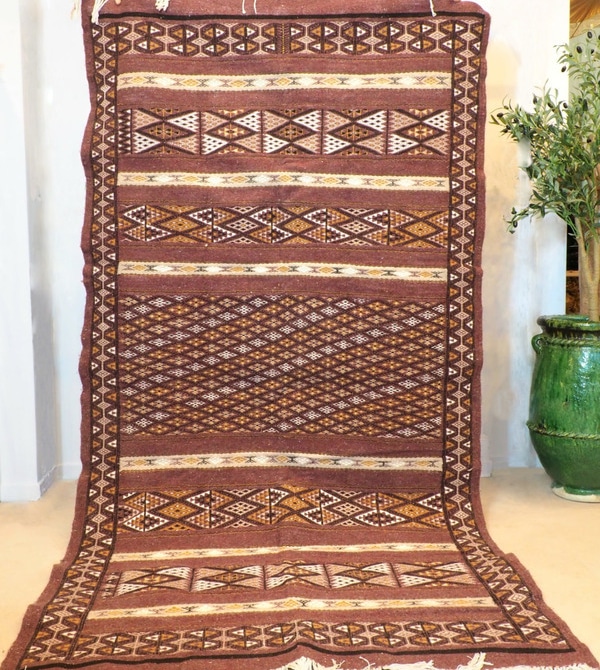 Grand tapis kilim Algérien de Beni Isguen aux motifs Berbères