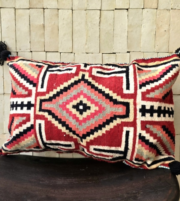 Housse de coussin double face réalisée à la main en Algérie dans les Aurès