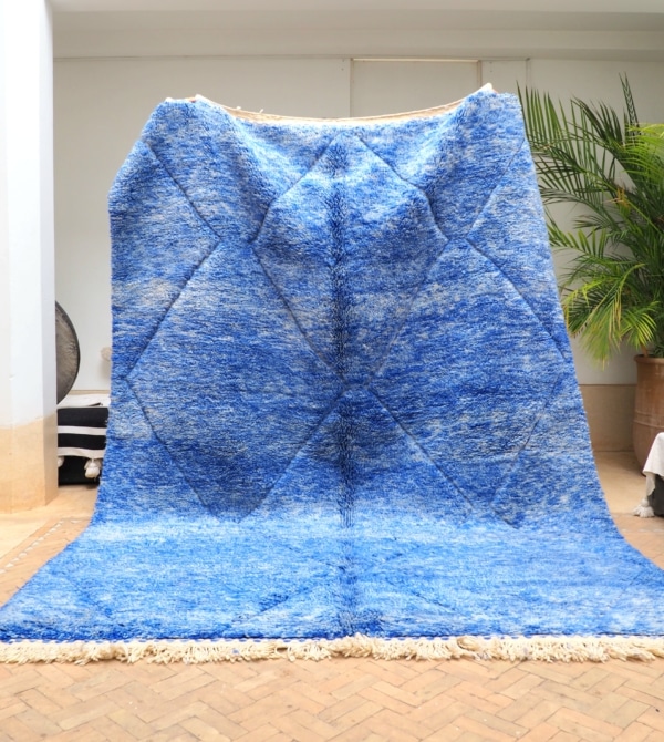 Grand tapis Berbère Marocain 100% pure laine vierge de mouton de qualité supérieure de Beni Mrirt