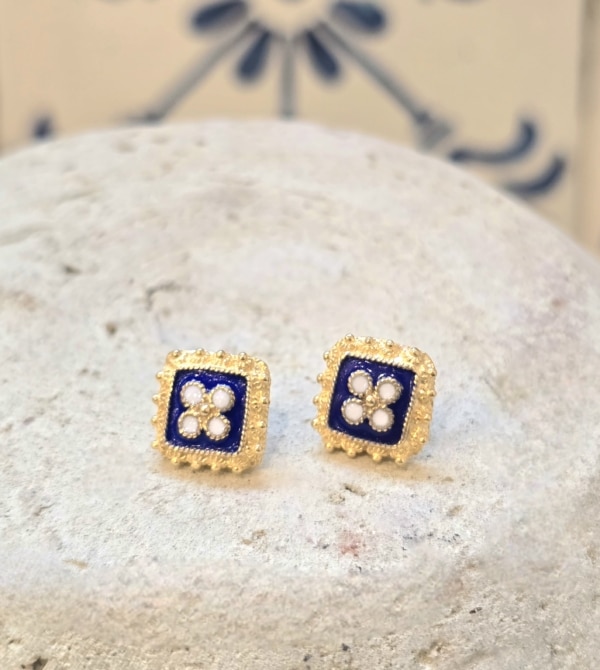 Puces d'oreilles Portugaises dorées, bleues et blanches avec fleur