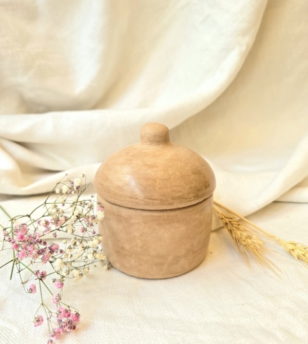 coffre à bijoux couleur terracotta, en terre cuite enduite de tadelakt